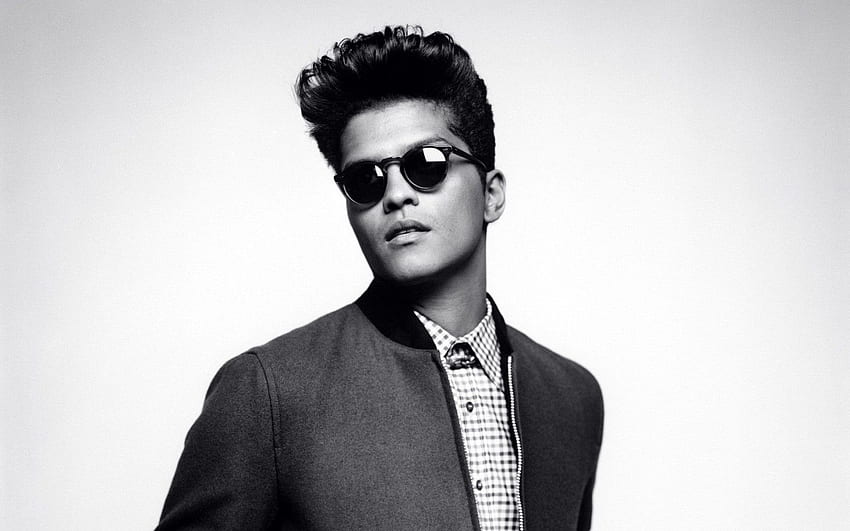 Bruno Mars Will Be Performing '2 Magic' Live â Proud 103.9 FM HD wallpaper
